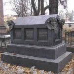 Некрополь Александро-Невской лавры в Санкт-Петербурге