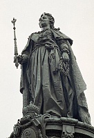 Памятник Екатерине II в Санкт-Петербурге Памятник Екатерине II в Санкт-Петербурге